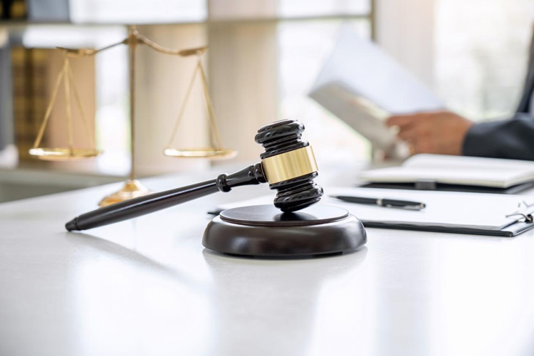 冠领律师代理深圳劳动纠纷案仲裁告捷