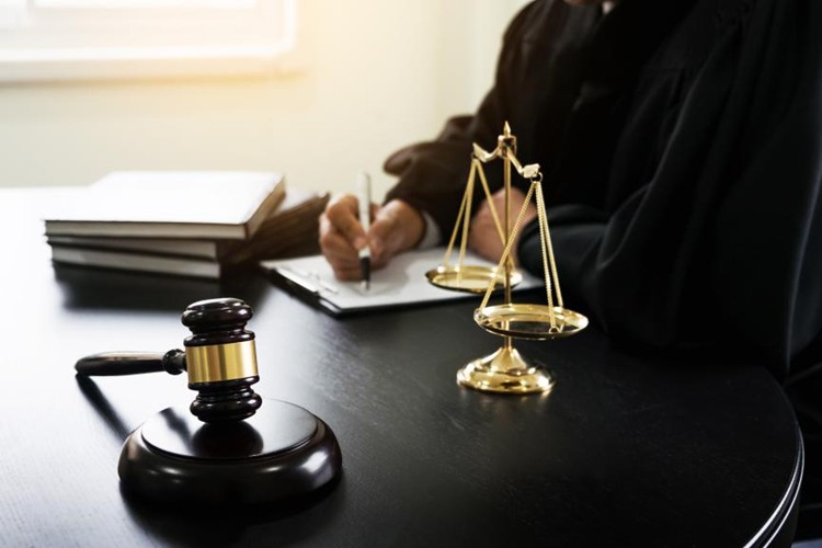 酒后驾车危险驾驶，冠领律师依法辩护助委托人成功缓刑