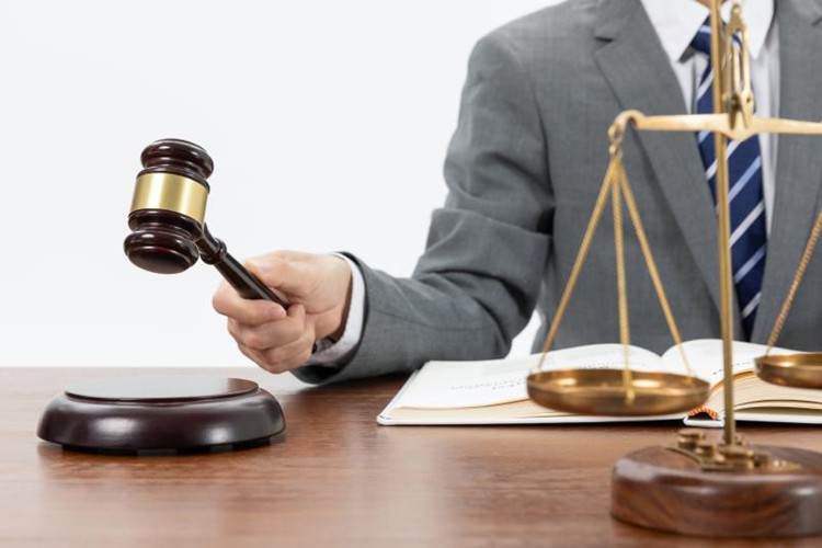 与他人发生冲突，冠领律师依法辩护助被告人获缓刑