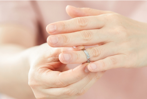 1645599488214189.png 离婚7.png